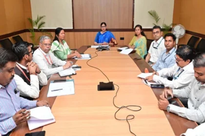 खाद्य सचिव रीना कंगाले ने आयल कंपनियों के अधिकारियों के साथ बैठक कर दिए आवश्यक दिशानिर्देश