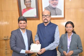 राज्यपाल डेका से यूनीसेफ के इमेजिन वेंचर के प्रथम भारतीय पुरस्कार विजेता ने की सौजन्य भेंट