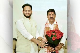 किसान हितैषी आलोक सिंह ठाकुर का भव्य सम्मान: दक्ष वैद्य साहू ने अवतरण दिवस पर पुष्पांजलि अर्पित की