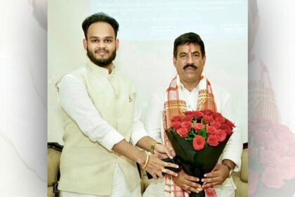 किसान हितैषी आलोक सिंह ठाकुर का भव्य सम्मान: दक्ष वैद्य साहू ने अवतरण दिवस पर पुष्पांजलि अर्पित की