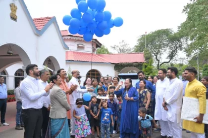 कोपलवाणी स्कूल के बच्चे पहुंचे लोकभवन