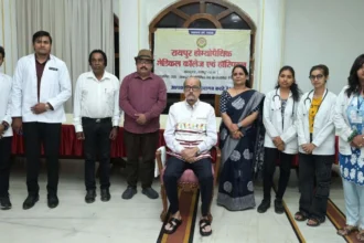 राज्यपाल रमेन डेका ने कराई जांच, अधिकारियों-कर्मचारियों को किया प्रेरित