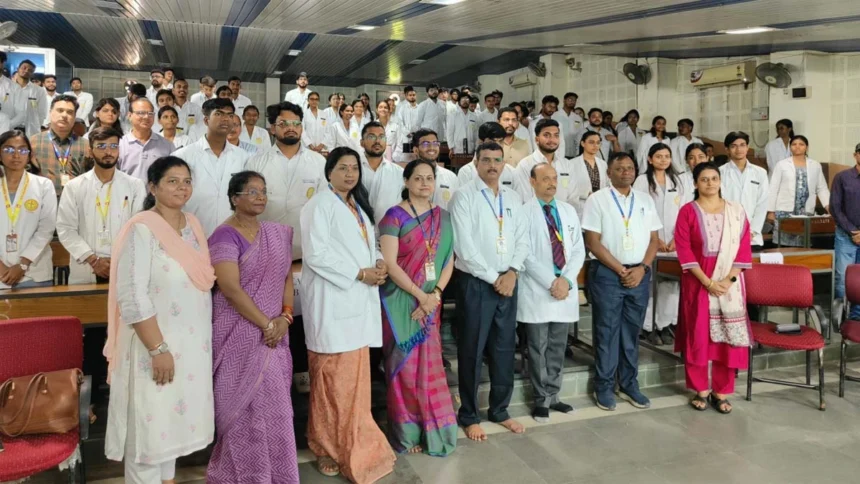 विश्व स्वास्थ्य दिवस पर सिम्स में “जेंडर फॉर हेल्थ” विषय पर आयोजन, 100 से अधिक छात्रों ने लिया भाग