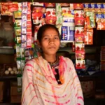 किराना दुकान से लगभग 25 हजार रुपये की कर रहीं हैं आय अर्जित