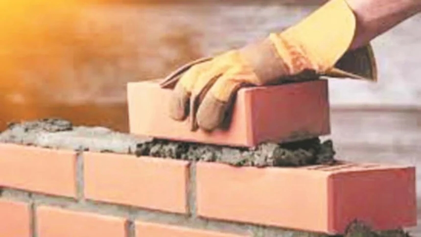 सेंट्रल बैंक आरसेटी सूरजपुर - एक साथ तीन ब्लॉकों में राजमिस्त्री प्रशिक्षण संपन्न