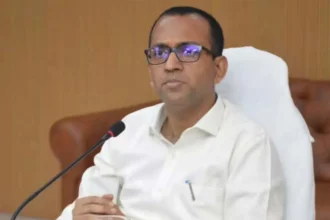 कलेक्टर अजीत वसंत की अध्यक्षता में साप्ताहिक समय सीमा की बैठक सम्पन्न