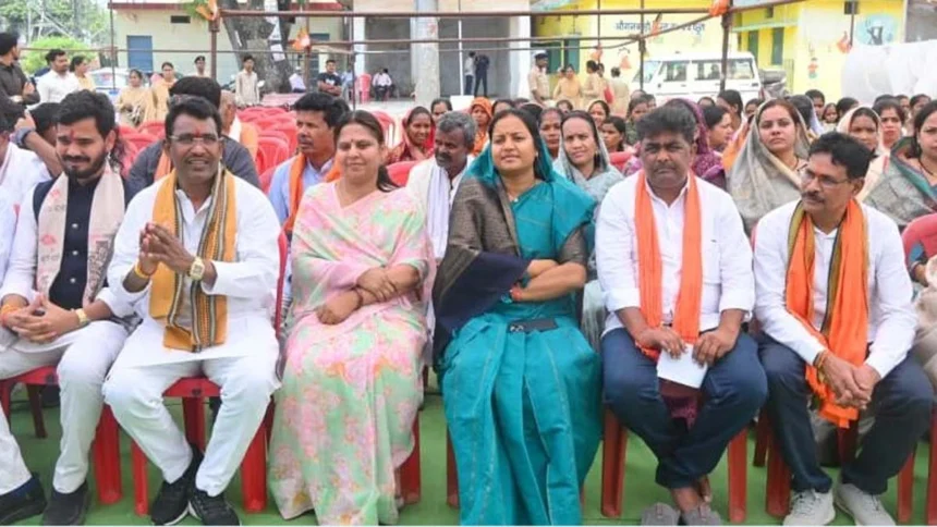 मन की बात’ के 133वें एपिसोड का श्रवण, काले हिरण संरक्षण पर प्रधानमंत्री की सराहना से छत्तीसगढ़ गौरवान्वित