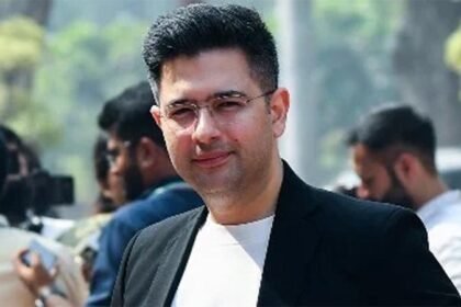 करियर बनाने राजनीति में नहीं आया, राघव बोले-पार्टी का अंदरूनी माहौल जहरीला