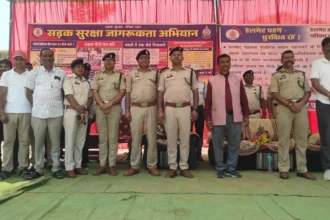 जनसमस्या निवारण शिविर में नागरिकों को दिलाई गई सड़क सुरक्षा और स्वच्छता की सामूहिक शपथ
