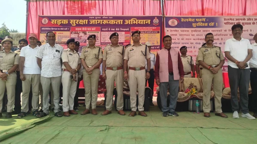 जनसमस्या निवारण शिविर में नागरिकों को दिलाई गई सड़क सुरक्षा और स्वच्छता की सामूहिक शपथ