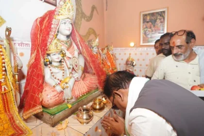 सुशासन तिहार के दौरान मुख्यमंत्री विष्णुदेव साय पहुंचे कोसला धाम
