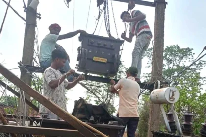 ट्रांसफार्मर बदलते ही बहाल हुई बिजली और पेयजल व्यवस्था, ग्रामीणों ने जताया आभार