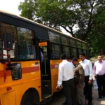 ईंधन बचत और मितव्ययिता का अनूठा उदाहरण, बसना प्रशासन की सामूहिक बस यात्रा