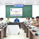 शहरों की यातायात व्यवस्था के तहत सड़क के दोनो साईड में मार्किंग कराने के निर्देश