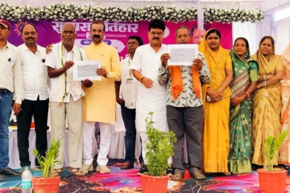 शासन की विभिन्न जनकल्याणकारी योजनाओं से लाभान्वित हुए हितग्राही, मौके पर 1428 आवेदनों का किया गया निराकरण