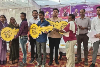 कस्तूरा में आयोजित जिला स्तरीय जनसमस्या निवारण शिविर में हितग्राहियों को मिला योजनाओं का लाभ