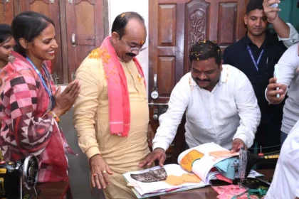 लोरमी में 250 युवाओं को कंप्यूटर, सिलाई और ब्यूटी पार्लर का प्रशिक्षण, उप मुख्यमंत्री ने किया संवाद
