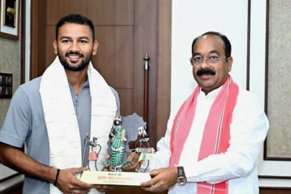 छत्तीसगढ़ के उभरते क्रिकेटर आयुष को श्रीलंका दौरे के लिए इंडिया-ए टीम में मिली है जगह