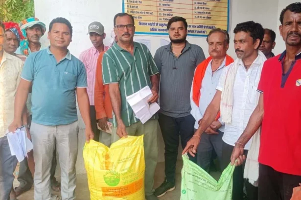 पर्याप्त खाद उपलब्ध, भंडारण और वितरण पिछले वर्ष की तुलना में तेज
