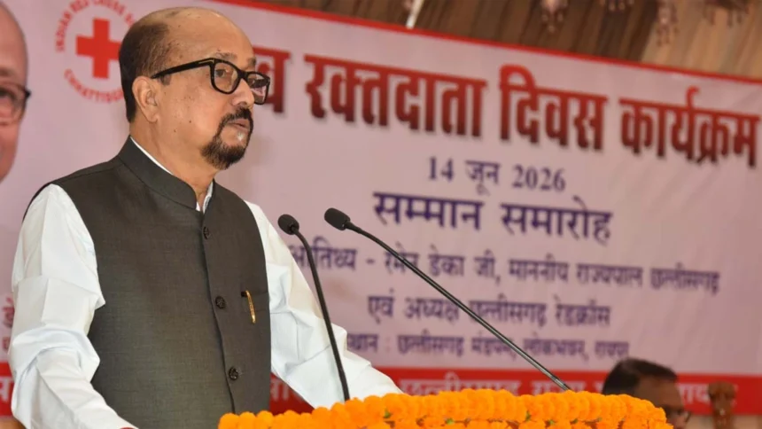 विश्व रक्तदाता दिवस पर राज्यपाल ने रक्तदाताओं का किया सम्मान
