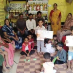 6 वर्ष पूर्ण कर चुके बच्चों को विद्यारंभ प्रमाण-पत्र देकर कराया जा रहा विद्यालय प्रवेश