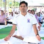 अंतर्राष्ट्रीय योग दिवस पर जनप्रतिनिधियों, अधिकारियों-कर्मचारियों और नागरिकों ने किया सामूहिक योगाभ्यास