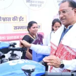 ड्रोन से उर्वरक एवं कीटनाशक का वैज्ञानिक छिड़काव, कम लागत में होगी बेहतर खेती