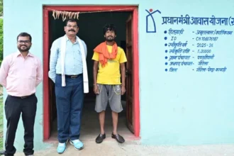 पक्के घर से अमृतलाल के जिंदगी में आई खुशहाली : कलेक्टर ने दी बधाई