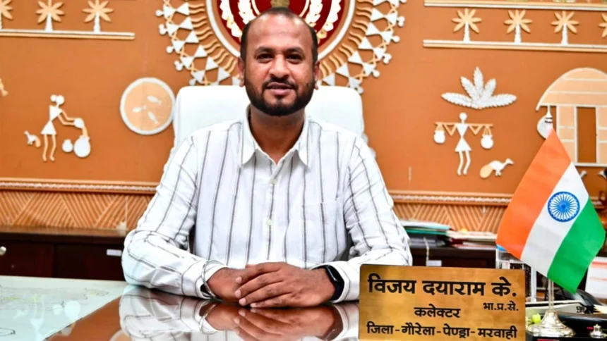 रविवार शासकीय अवकाश के दिन जनसेवा की भावना के साथ किया पदभार ग्रहण
