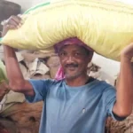 समय पर खाद मिलने से किसान गेंद लाल की बढ़ी उम्मीदें