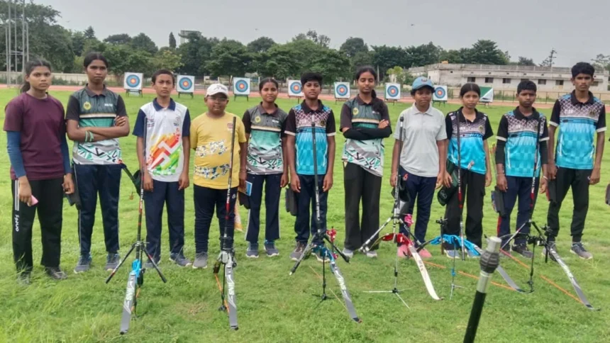 संभाग स्तरीय तीरंदाजी प्रतियोगिता में प्रथम स्थान, राज्य स्तरीय प्रतियोगिता के लिए किया क्वालीफाई