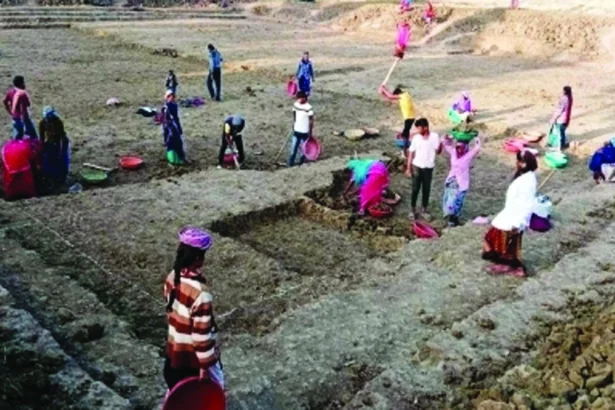 सामुदायिक डबरी निर्माण से बदली कर्रा की तस्वीर