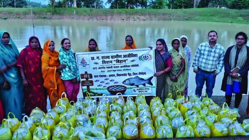 इंटीग्रेटेड फार्मिंग क्लस्टर के तहत 12 हजार तक मत्स्य स्पॉन का संचयन, ग्रामीणों की आय बढ़ाने की पहल