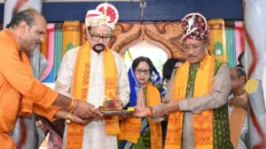 राजधानी में रथयात्रा की धूम : सीएम साय व राज्यपाल डेका ने सोने के झाड़ू से निभाई छेरापहरा रस्म 3 July 26 175