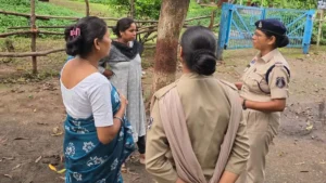 पिंक पेट्रोलिंग अभियान : विद्यालयों एवं सार्वजनिक स्थलों पर सुरक्षा संवाद एवं जागरूकता कार्यक्रम 4 July 26 249