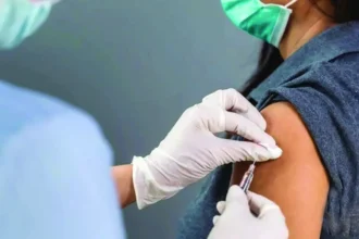 कोरिया और बलरामपुर ने किया लक्ष्य के विरुद्ध किया 100 प्रतिशत टीकाकरण