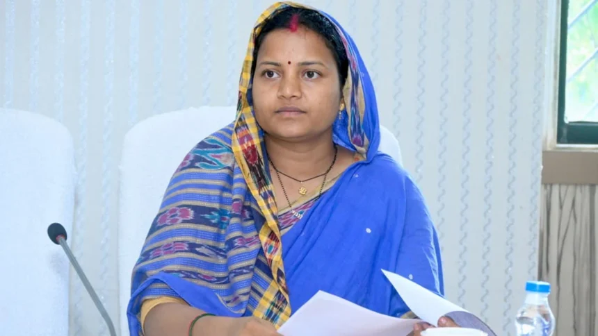 योजनाओं के प्रभावी क्रियान्वयन और हितग्राहियों तक समयबद्ध लाभ पहुंचाने के निर्देश