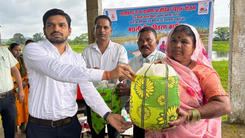 ’लखपति दीदियों की आजीविका डबरियों से बढ़ेगी अतिरिक्त आय’