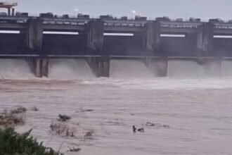 ''केलो डैम'' जलभराव क्षमता के करीब पहुंचा पानी, खोले गए छ: गेट, यातायात व्यवस्था हुई ठप