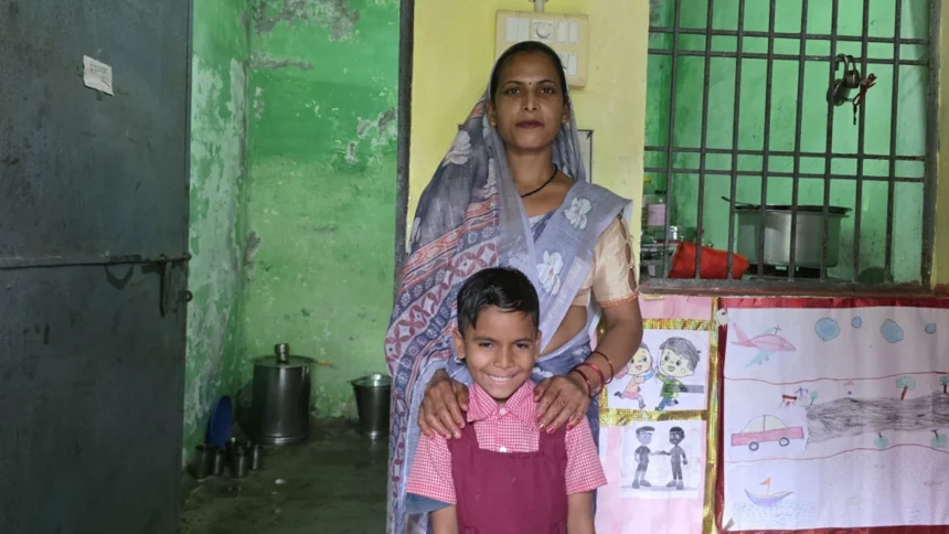 एक लाख रुपये के बॉन्ड से बढ़ा भरोसा, बेटी की शिक्षा और उज्ज्वल भविष्य की बनी मजबूत नींव