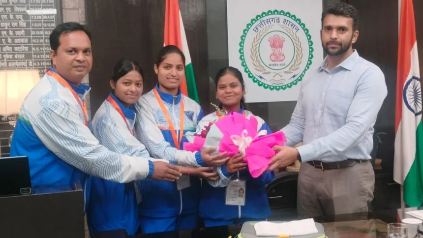 सोनम, शांति और मानसी ने भारतीय महिला लैक्रॉस टीम के साथ मलेशिया में जीता कांस्य पदक