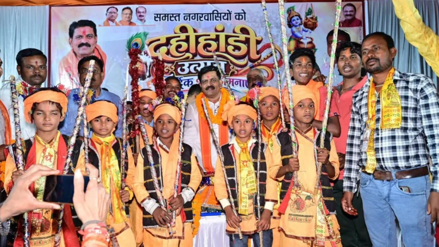 हाथी-घोड़ा-पालकी, जय कन्हैयालाल की का जयघोष कर उत्सव का उल्लास और भी बढ़ा दिया