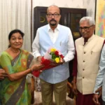 राज्यपाल रमेन डेका से छत्तीसगढ़ी भाषाविदों ने की भेंट