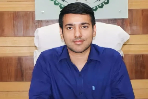 समय-सीमा बैठक में कलेक्टर ने योजनाओं के त्वरित क्रियान्वयन और लक्ष्य पूर्ति के दिए निर्देश