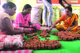 दीपावली से पहले ही मिली खुशियों की रोशनी