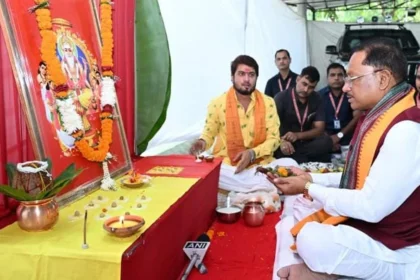 मुख्यमंत्री निवास में भगवान विश्वकर्मा की विधि-विधान से पूजा-अर्चना, प्रदेश की सुख-समृद्धि और खुशहाली की कामना की
