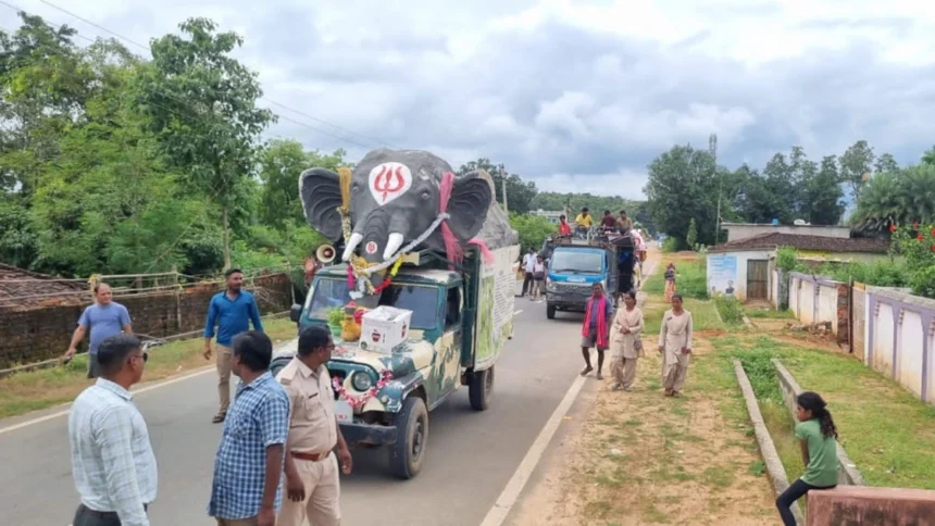 गजरथ कार्यक्रम में ग्रामीणों ने लिया हाथियों के संरक्षण और सुरक्षित सह-अस्तित्व का संकल्प