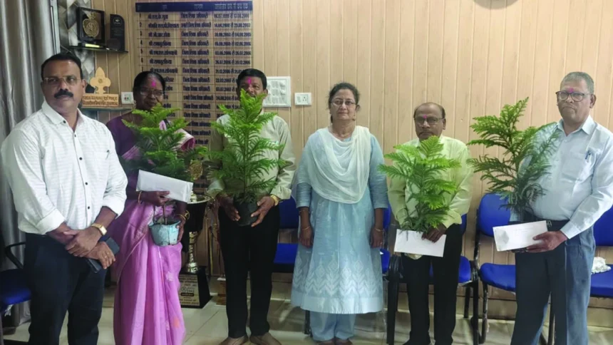 वर्षों की जिम्मेदारी को सम्मान, पौधे के साथ मिली नई शुरुआत