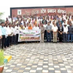 खेत बचाओ अभियान के तहत किसानों को उन्नत सरसों बीज का वितरण